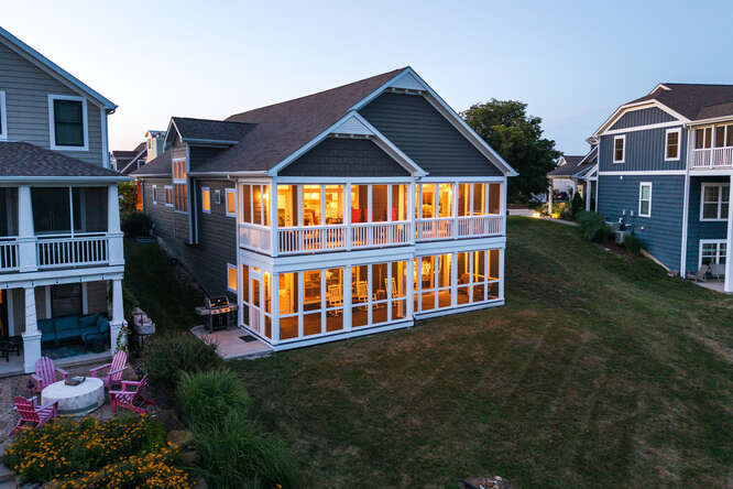 17 Windward Way Ottawa, IL 61350 - Photo 5 of 48 front view of a house with a yard