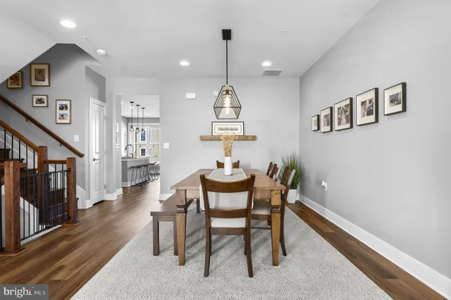 $1,025,000 | 1912 Potomac Avenue, Unit 102, Alexandria, VA 22301