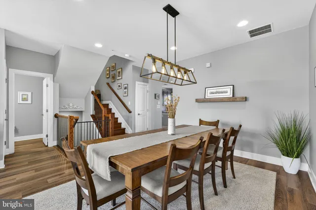 $1,025,000 | 1912 Potomac Avenue, Unit 102, Alexandria, VA 22301