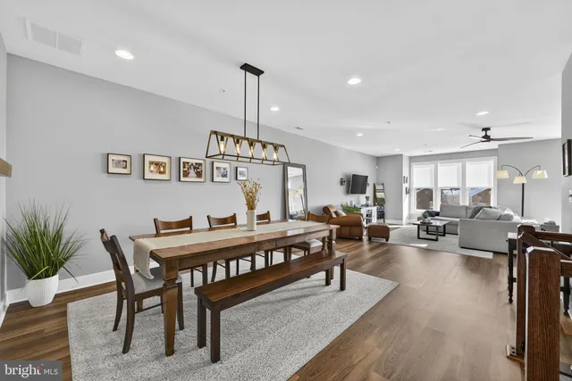 $1,025,000 | 1912 Potomac Avenue, Unit 102, Alexandria, VA 22301