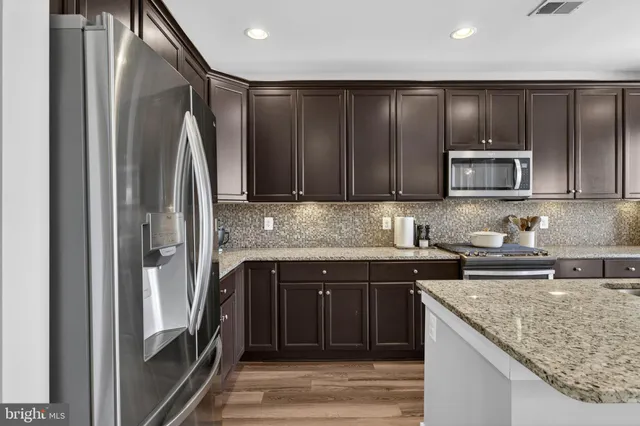 $1,025,000 | 1912 Potomac Avenue, Unit 102, Alexandria, VA 22301