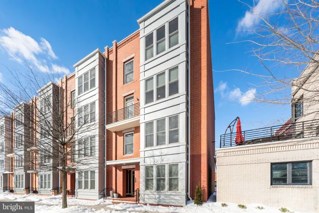 $1,025,000 | 1912 Potomac Avenue, Unit 102, Alexandria, VA 22301