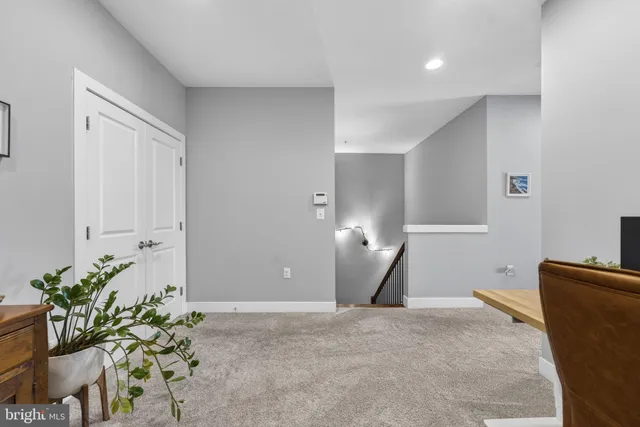 $1,025,000 | 1912 Potomac Avenue, Unit 102, Alexandria, VA 22301