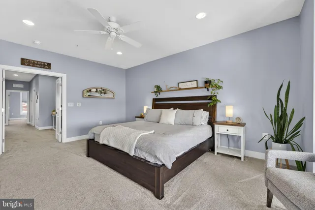 $1,025,000 | 1912 Potomac Avenue, Unit 102, Alexandria, VA 22301