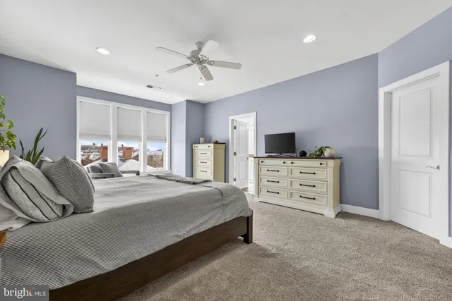 $1,025,000 | 1912 Potomac Avenue, Unit 102, Alexandria, VA 22301