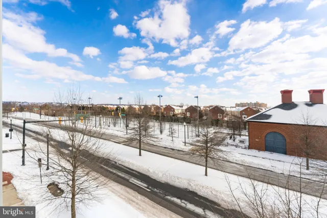 $1,025,000 | 1912 Potomac Avenue, Unit 102, Alexandria, VA 22301