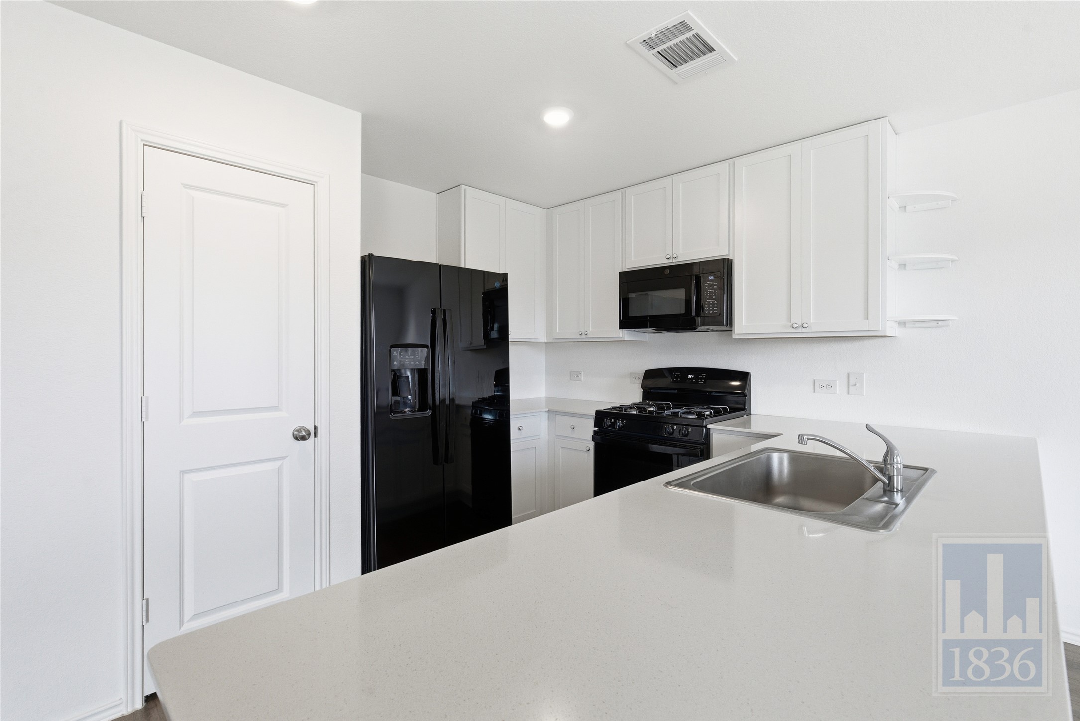 2213 Cyclone Drive Lockhart, TX 78644 - Photo 8 of 26