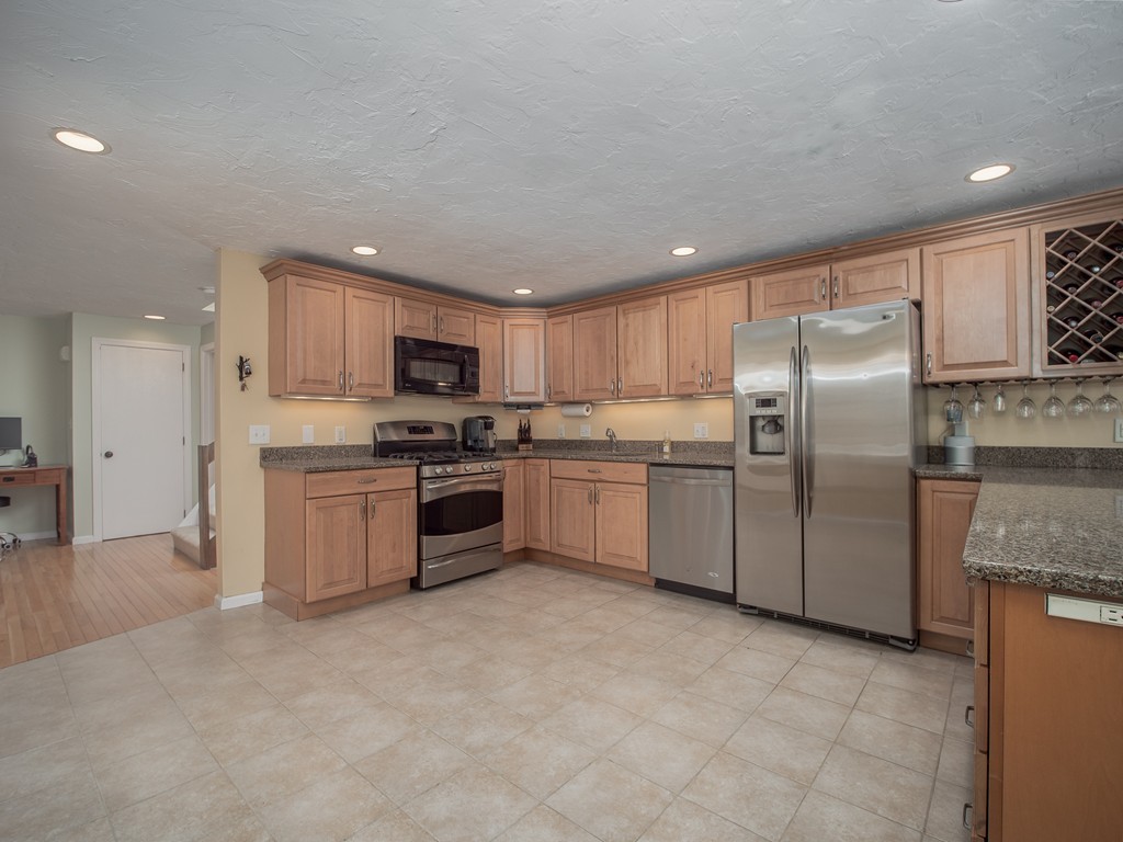 30 Trailside Way, Unit 30 Ashland, MA 01721 - Photo 3 of 24 Gallery Image 3