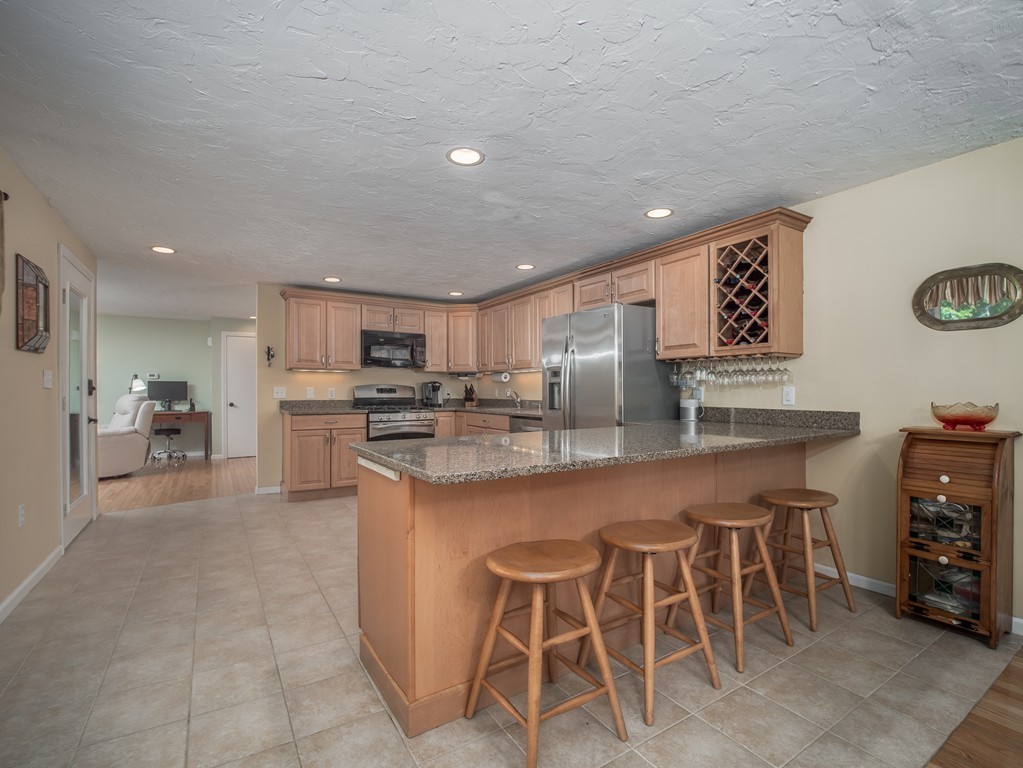 30 Trailside Way, Unit 30 Ashland, MA 01721 - Photo 4 of 24 Gallery Image 4
