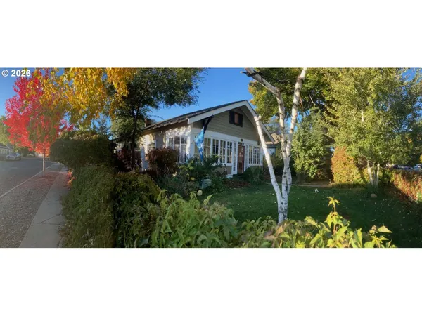 $299,900 | 1605 Valley Avenue, Baker City, OR 97814