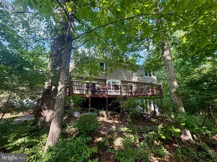 $965,000 | 13209 Ashvale Drive, Fairfax, VA 22033