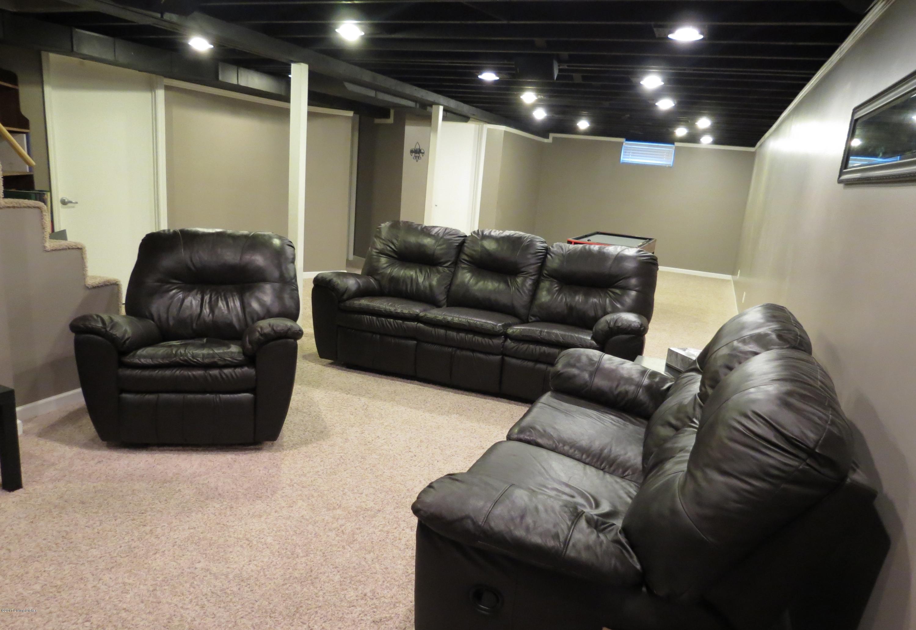 6801 Fernhaven Road Louisville, KY 40228 - Photo 20 of 24 6801 Fernhaven Rd 20