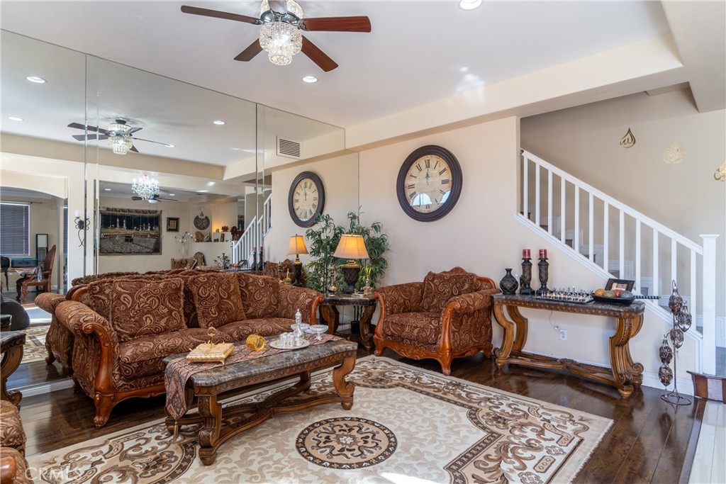 40947 Ridgegate Lane Palmdale, CA 93551 - Photo 12 of 57