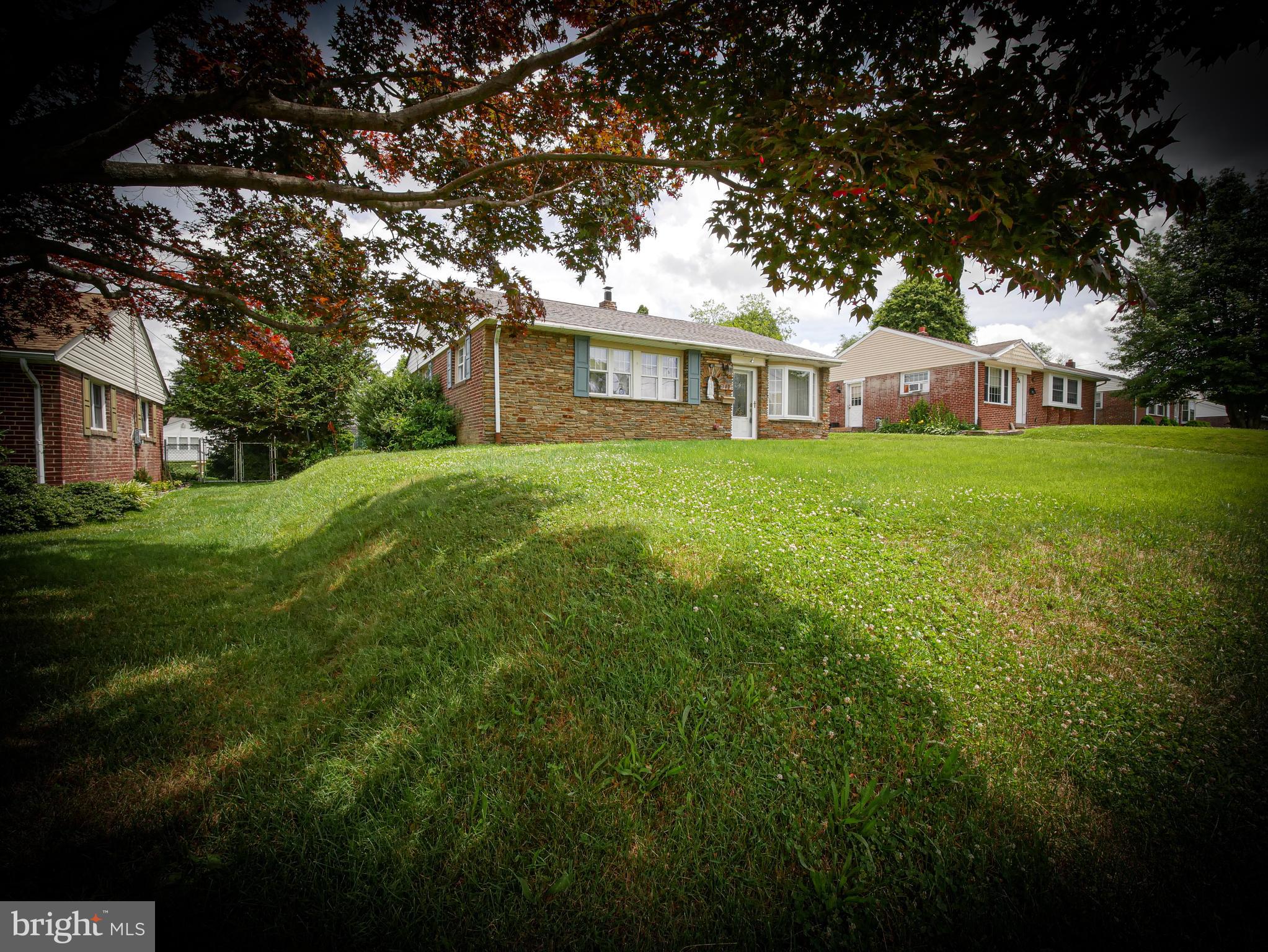 709 Marchman Road Philadelphia, PA 19115 - Photo 20 of 22