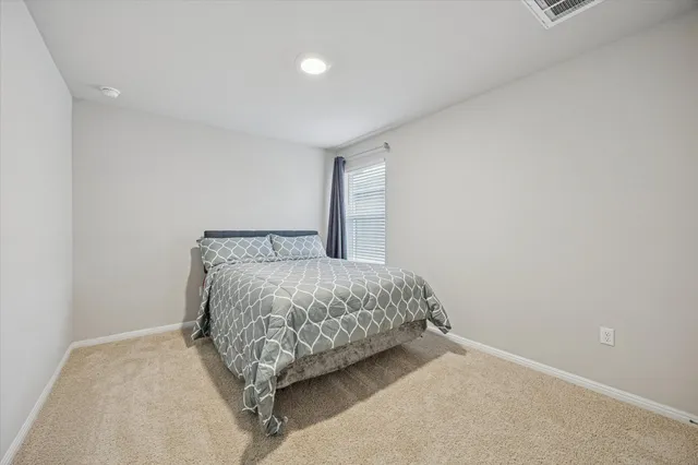 $2,200 | 724 Aster Place, Bastrop, TX 78602