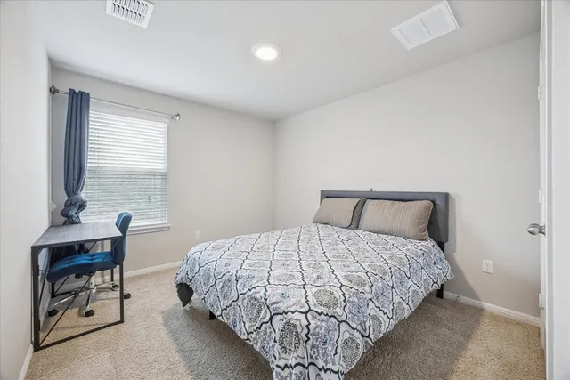 $2,500 | 724 Aster Place, Bastrop, TX 78602