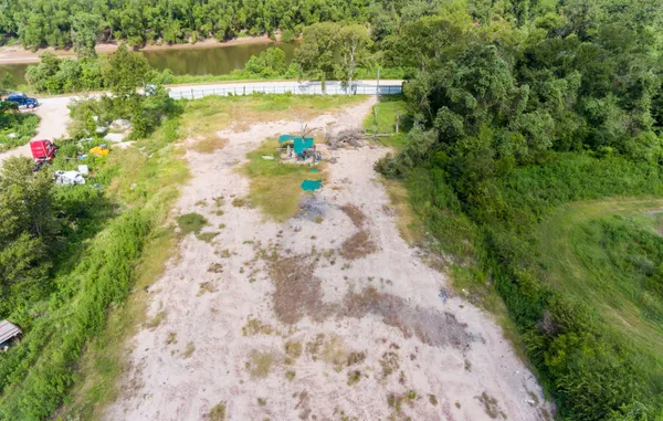 $2,300 | 1353 Seidel Road, Brookshire, TX 77423
