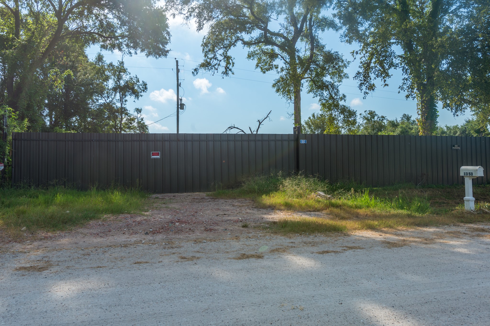 1353 Seidel Road Brookshire, TX 77423 - Photo 5 of 35 a view of backyard and tree