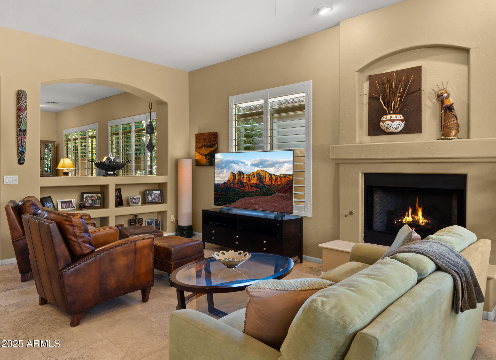 8258 East Mountain Spring Road Scottsdale, AZ 85255 - Photo 14 of 51 20-web-or-mls-Great Room7