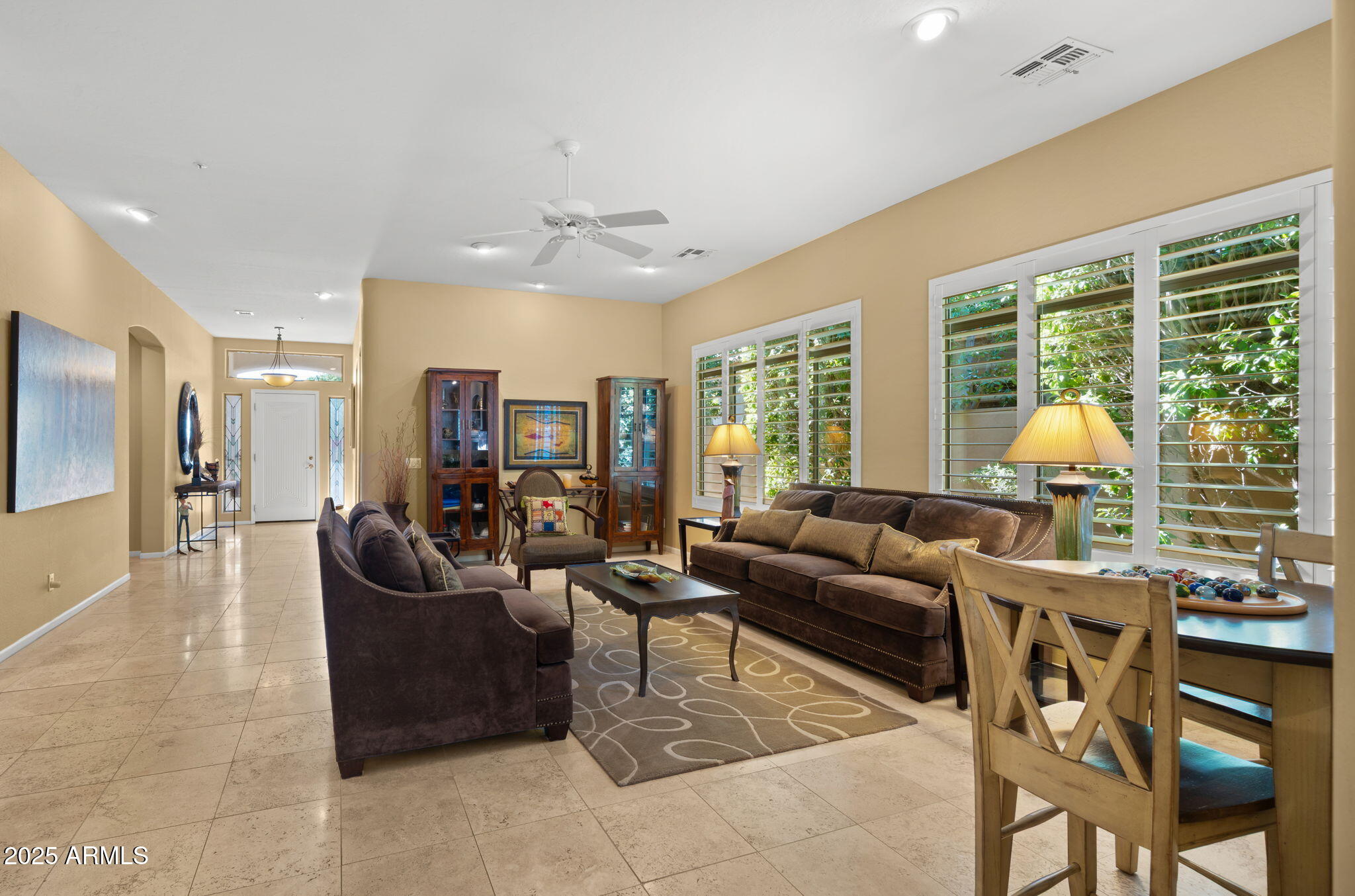 8258 East Mountain Spring Road Scottsdale, AZ 85255 - Photo 5 of 51 10-web-or-mls-Living Space4