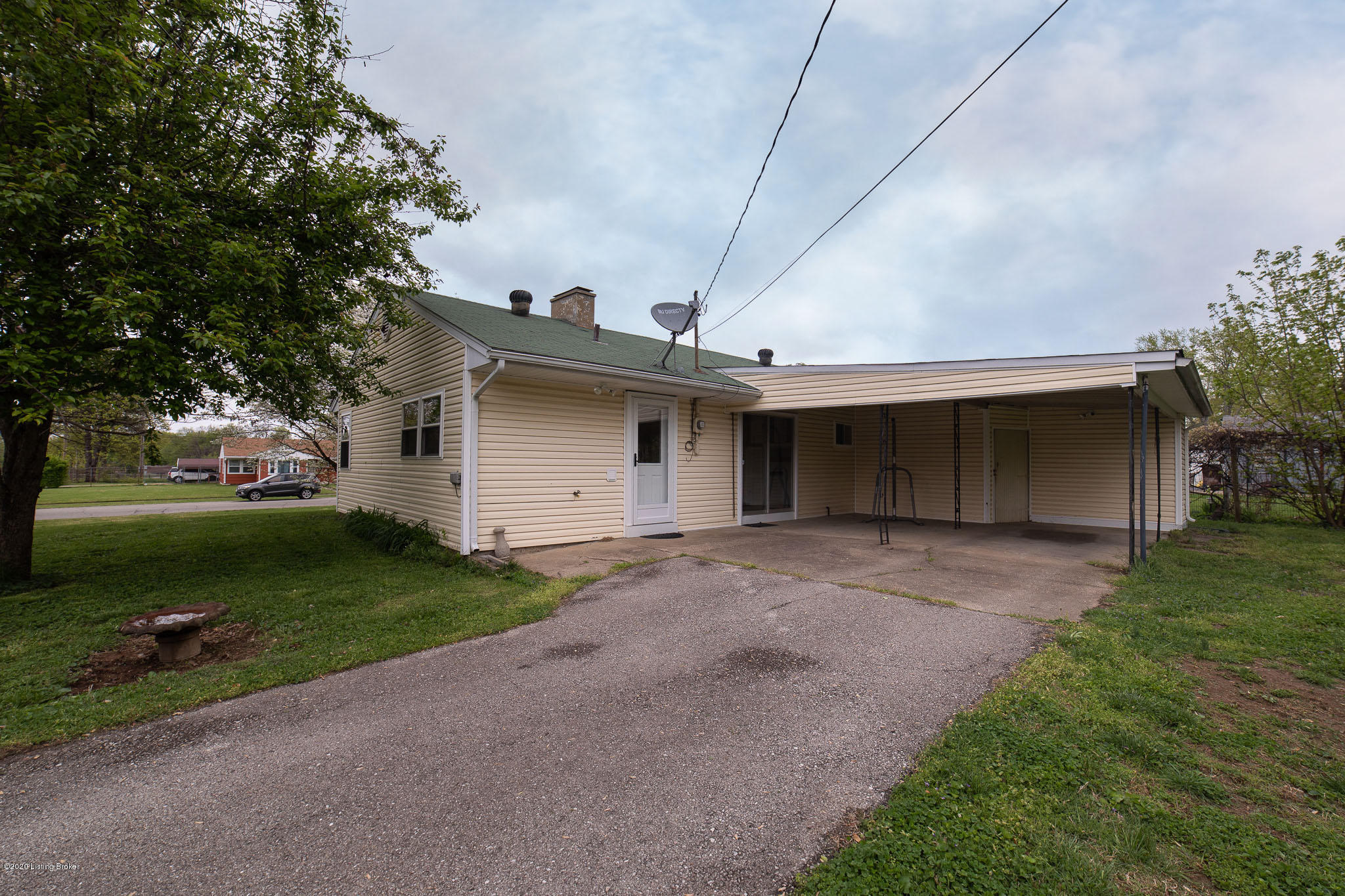219 Redding Road Louisville, KY 40218 - Photo 31 of 42 219Redding006