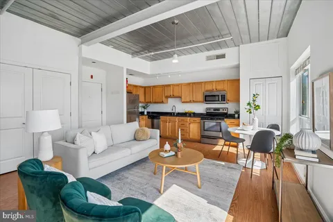 $215,000 | 5885 Colorado Avenue Northwest, Unit 203, Washington, DC 20011