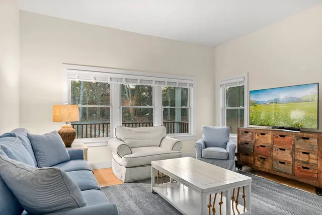 $60,000 | 20 Saddle Lane, East Hampton, NY 11937