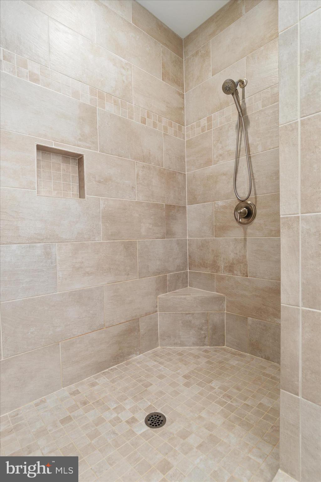 199 Laurel Grove Road Winchester, VA 22602 - Photo 29 of 97 Primary Bathroom