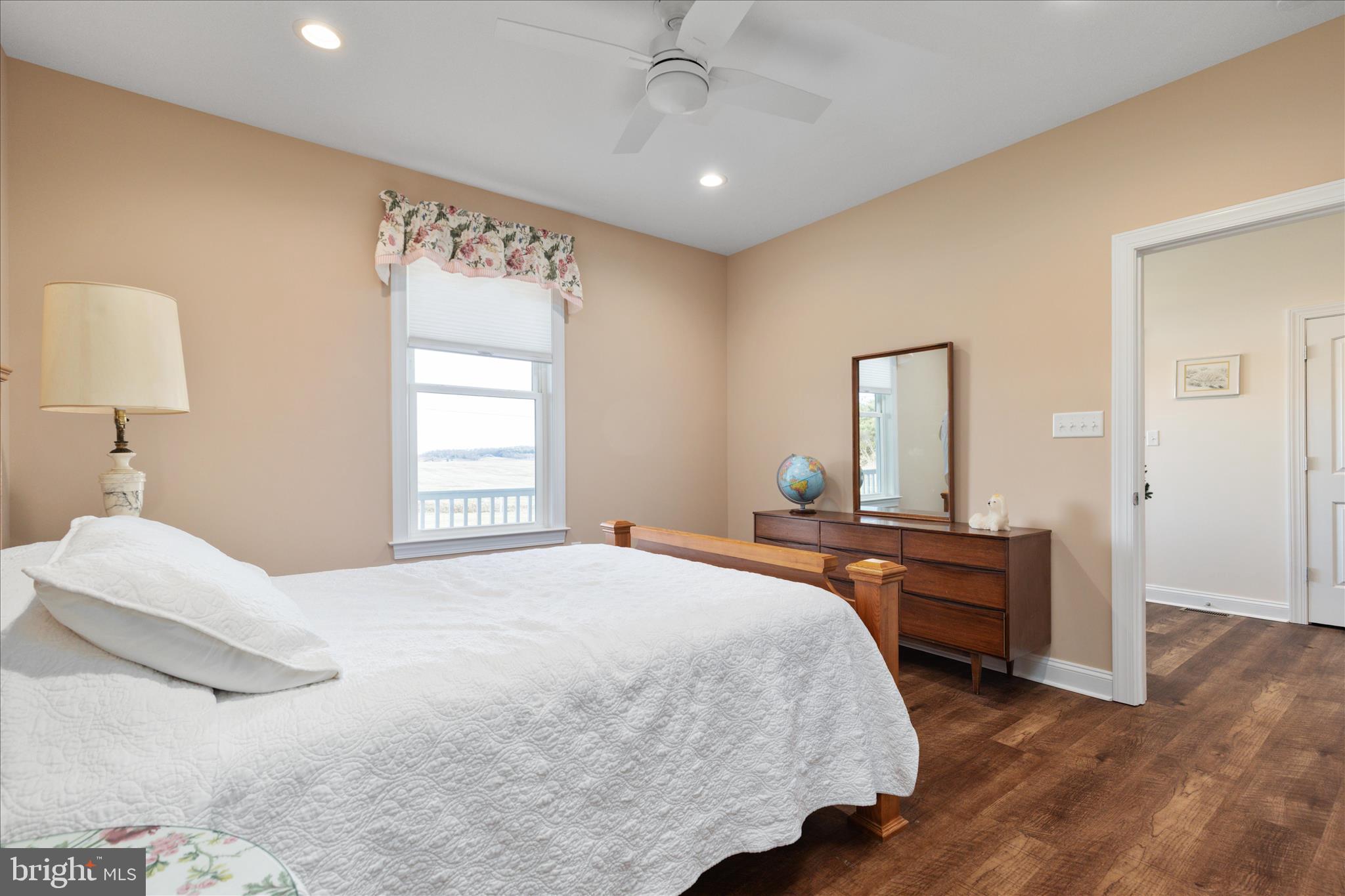 199 Laurel Grove Road Winchester, VA 22602 - Photo 33 of 97 a bedroom with a bed and a dresser