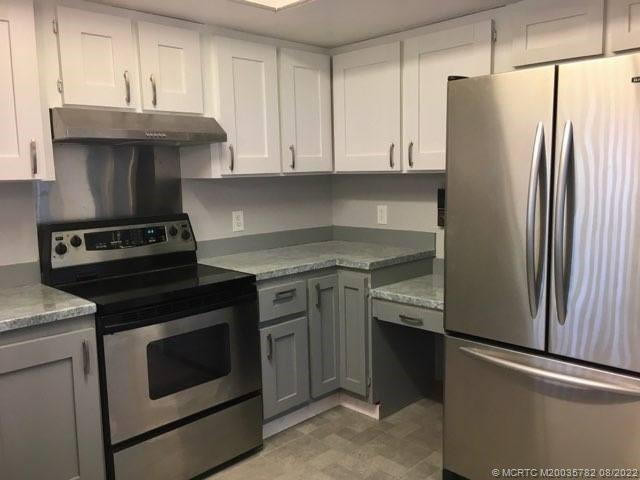 1585 Southeast Portillo Road Port St. Lucie, FL 34952 - Photo 5 of 20