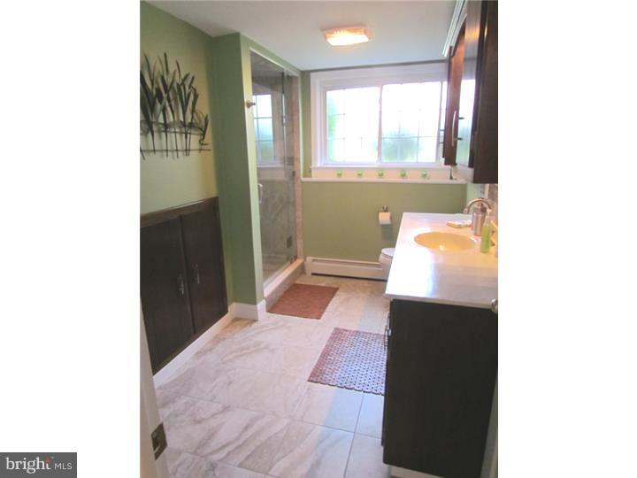 414 Georgetown Road Glassboro, NJ 08028 - Photo 17 of 25 Bathroom