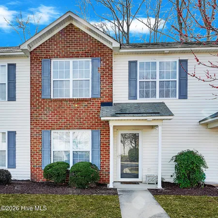 $194,900 | 4222 Dudleys Grant Drive, Unit E, Winterville, NC 28590