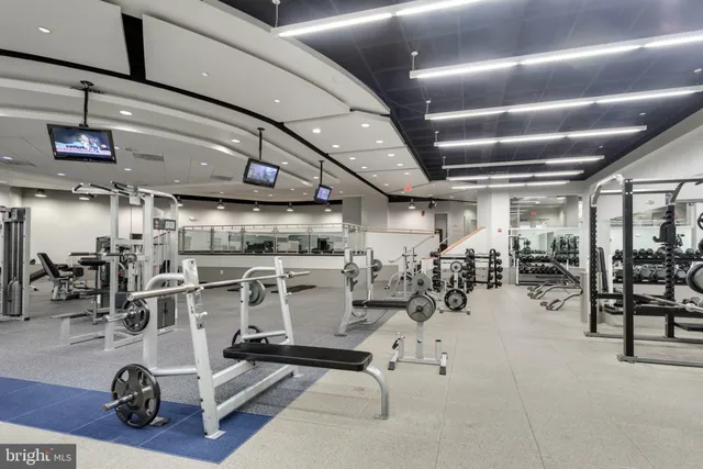 $1,755 | 1021 Arlington Boulevard, Unit 427, Arlington, VA 22209