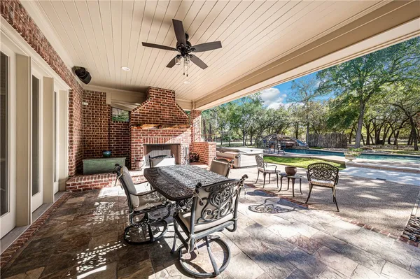$1,500,000 | 795 Winding Trail, Crawford, TX 76638