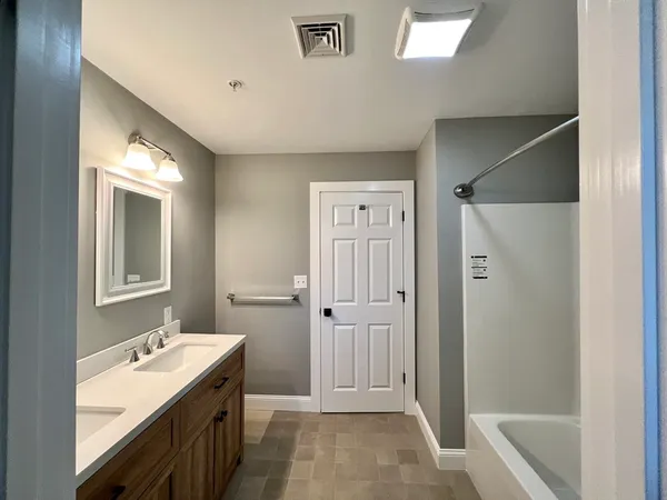 $595,000 | 1617 Plymouth Street, Unit 3, East Bridgewater, MA 02333