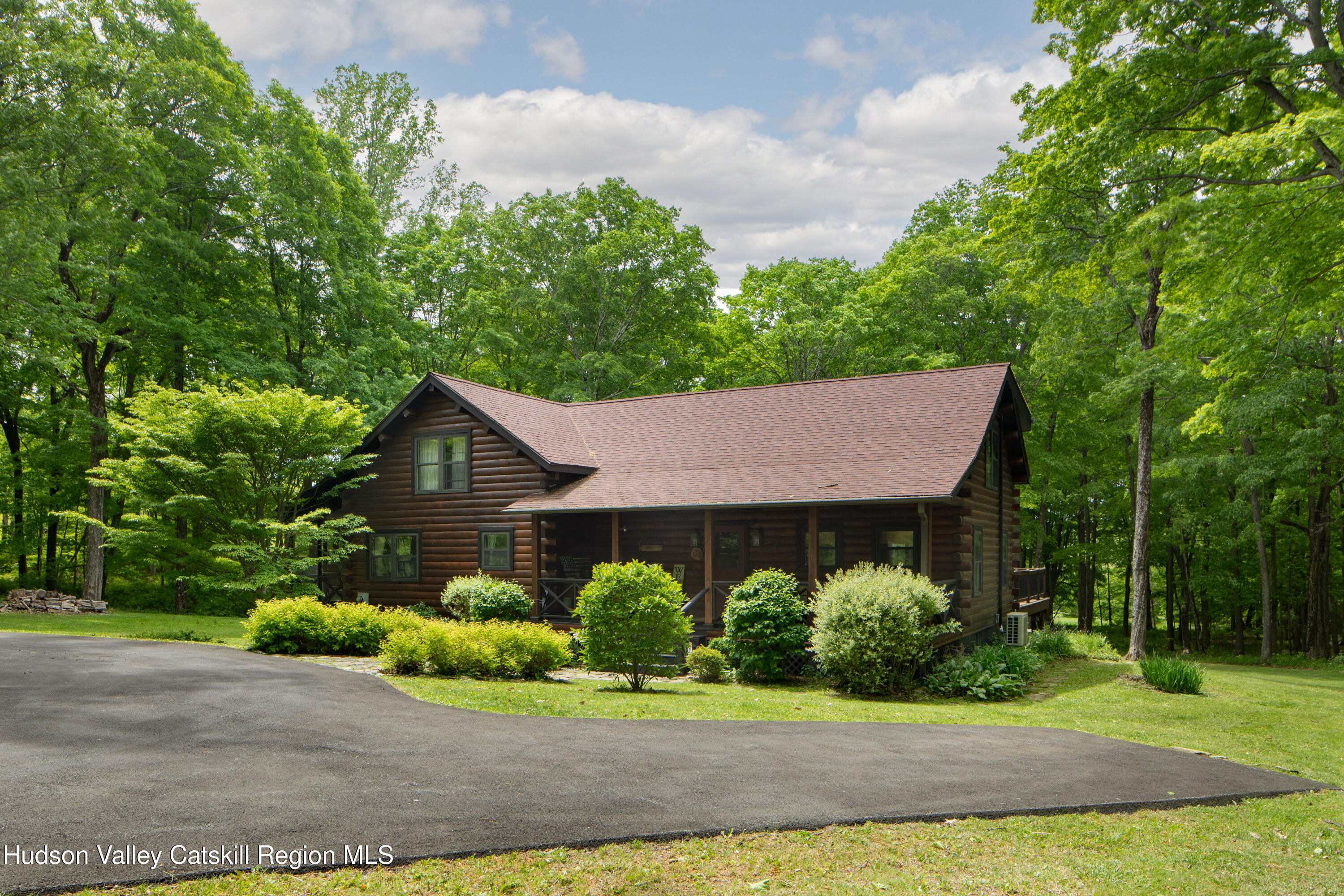 126 Quarry Hill Road Millerton, NY 12546 - Photo 25 of 28 front yard driveway