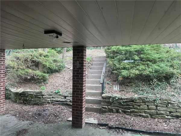 $1,500 | 647 Dunster Street, Pittsburgh, PA 15226