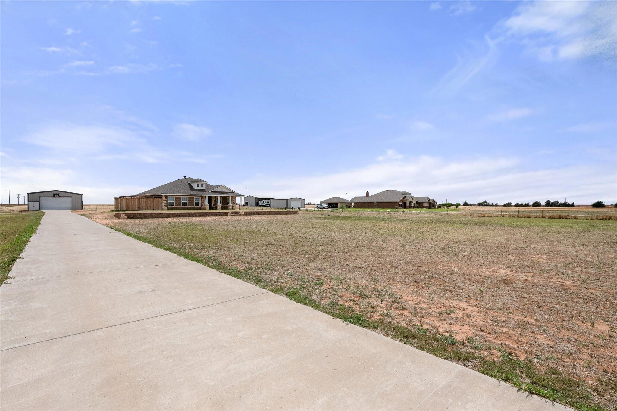 1429 Fm 211 Wilson, TX 79381 - Photo 3 of 43