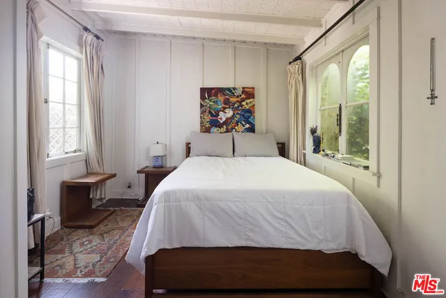 $2,250,000 | 8805 Lookout Mountain Avenue, Los Angeles, CA 90046