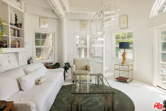 $2,250,000 | 8805 Lookout Mountain Avenue, Los Angeles, CA 90046