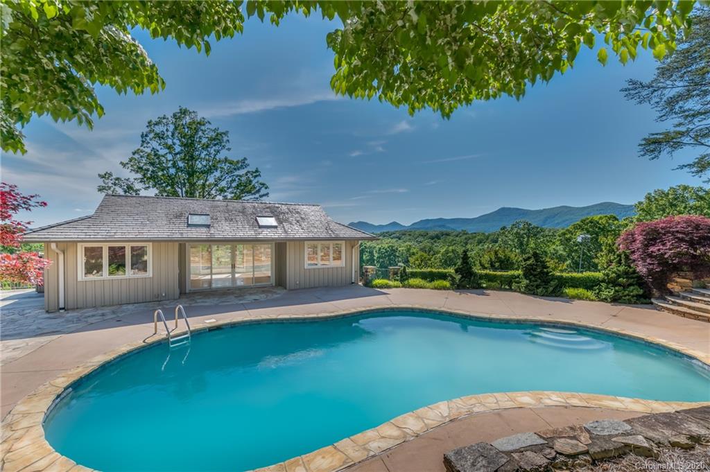 2468 Peniel Road Columbus, NC 28722 - Photo 30 of 47 an outdoor space with garden view