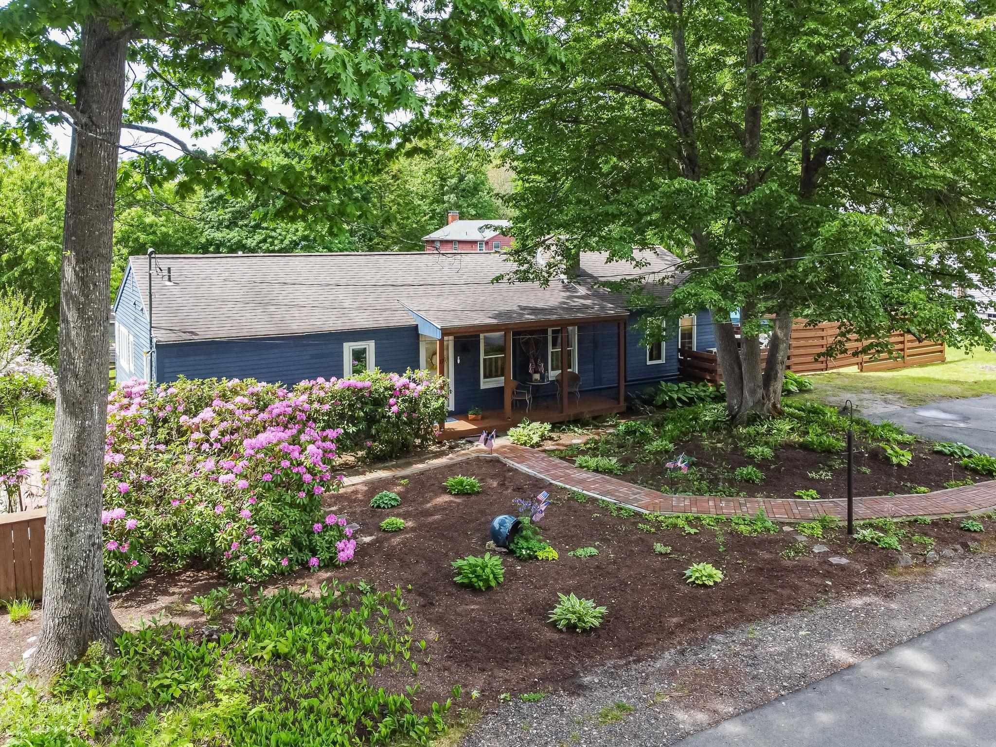 17 Island Pond Road Hampstead, NH 03841 - Photo 2 of 50