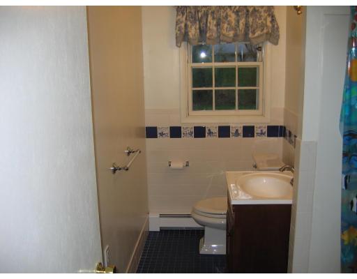 12 Michael Road Hingham, MA 02043 - Photo 6 of 9 Gallery Image 6