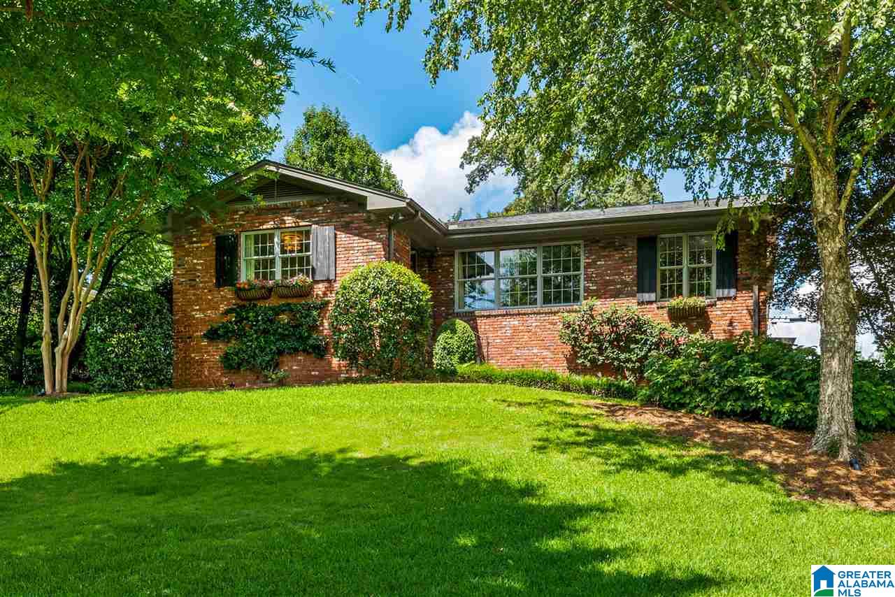 3109 Dolly Ridge Drive Birmingham, AL 35243 - Photo 1 of 31