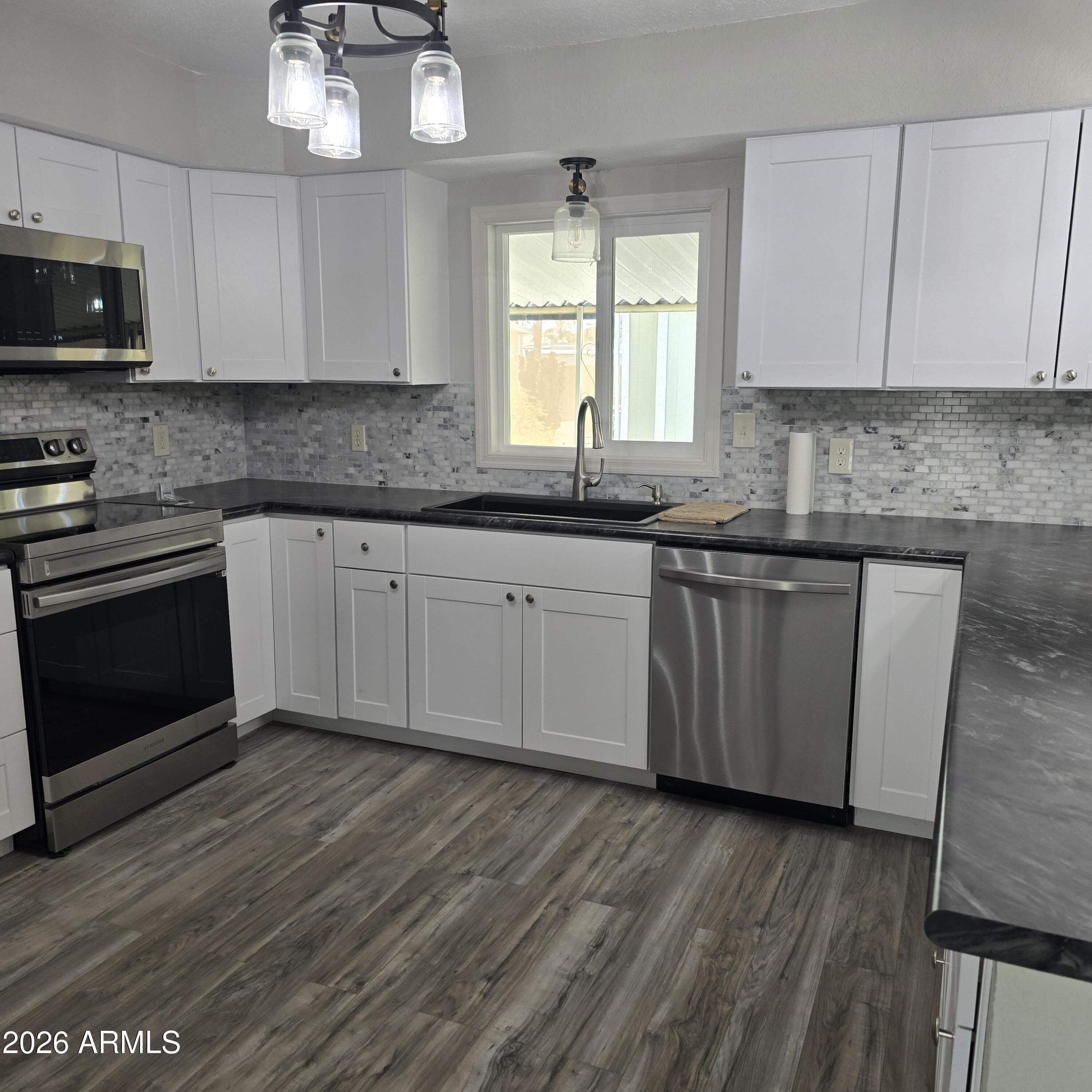 2701 East Utopia Road, Unit 29 Phoenix, AZ 85050 - Photo 3 of 38 20260429_151720