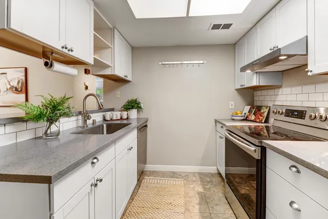 $550,000 | 2317 East 8th Street, Davis, CA 95618