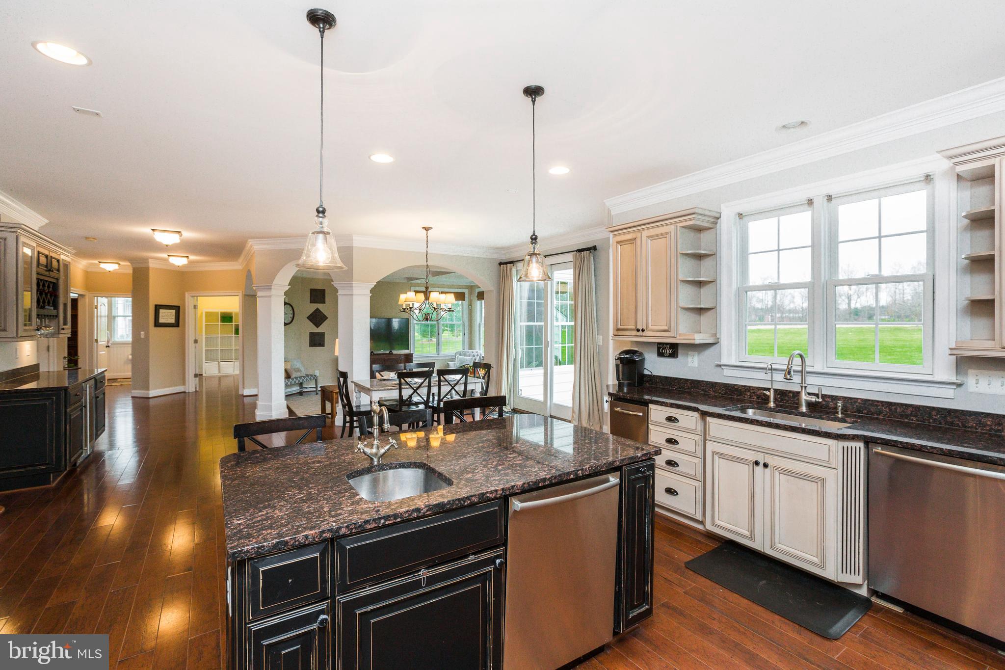 14431 Frederick Road Cooksville, MD 21723 - Photo 16 of 72 Kitchen island with prep sink