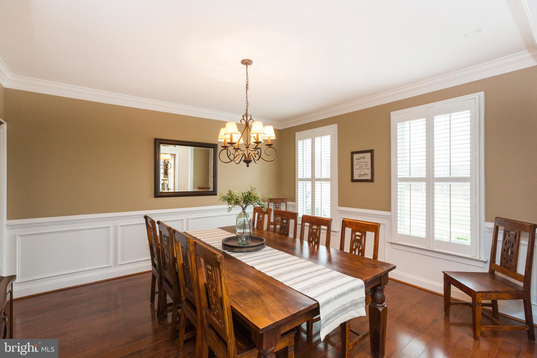 14431 Frederick Road Cooksville, MD 21723 - Photo 22 of 72 Picture frame molding in the dining room