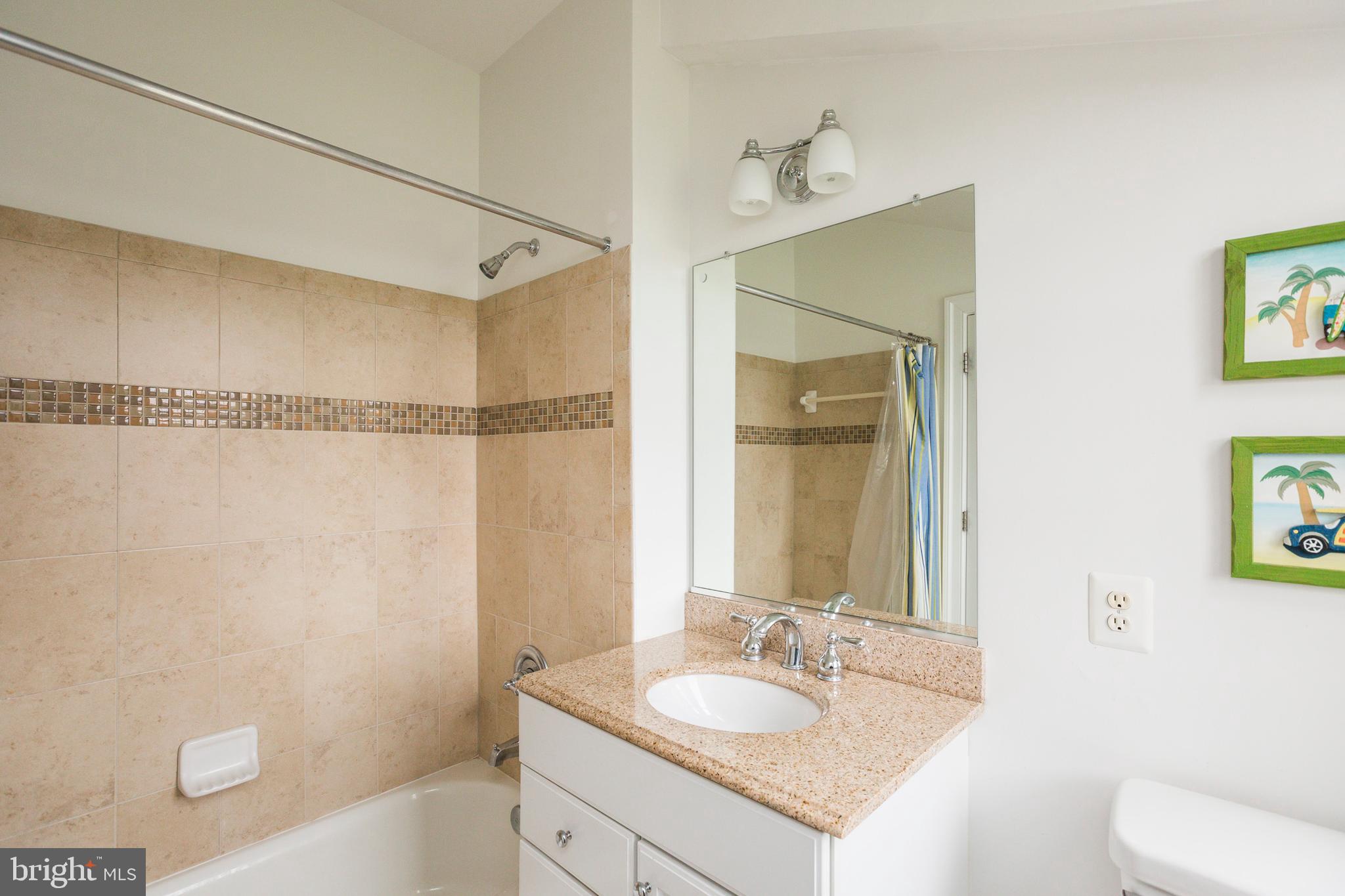 14431 Frederick Road Cooksville, MD 21723 - Photo 37 of 72 Second bedroom's full bath