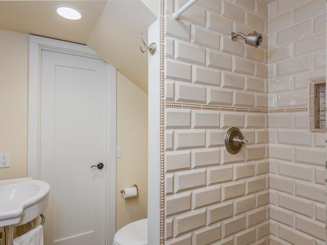1029 Arbolado Road Santa Barbara, CA 93103 - Photo 26 of 40 Second Bathroom
